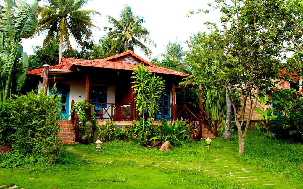 Deluxe Bungalow with Garden View